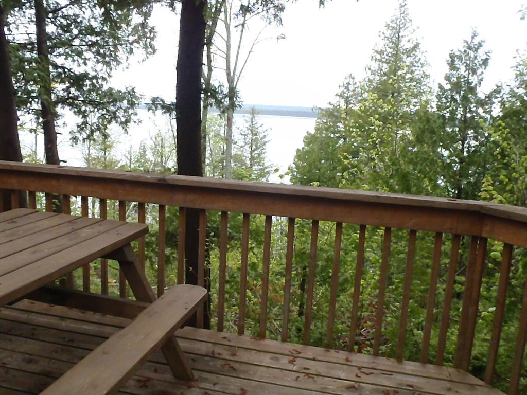 Red Lodge Resort Little Current Ruang foto