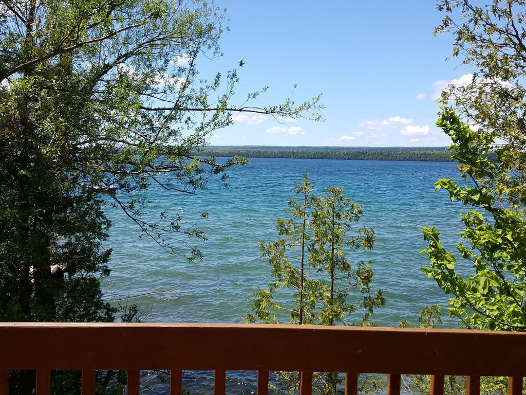 Red Lodge Resort Little Current Ruang foto