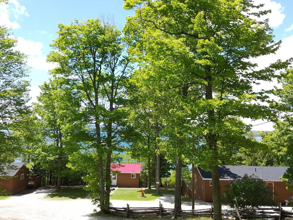 Red Lodge Resort Little Current Ruang foto